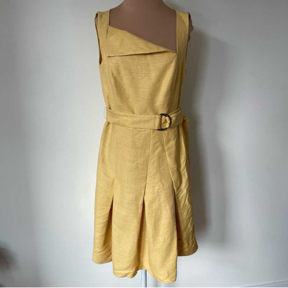 Akris Punto Yellow Textured Silk Belted Square Fl… - image 1