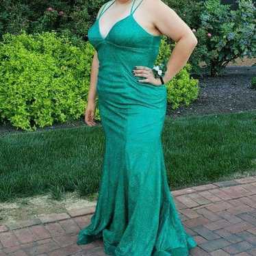 Emerald Green Prom Dress - image 1