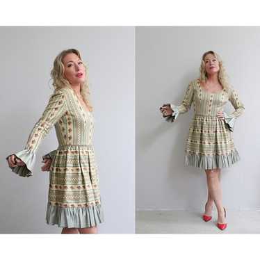 1960's Vintage Carmen Brocade Folk Dress // Women'