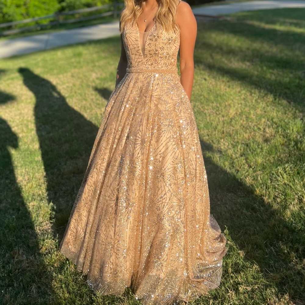 Prom dress size 4 - image 1