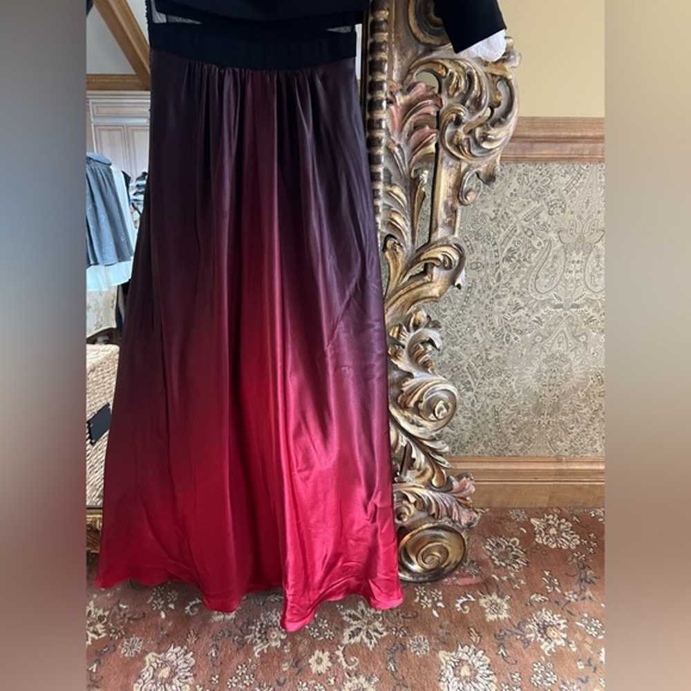 Aqua black and red ombré gown size 4 - image 6