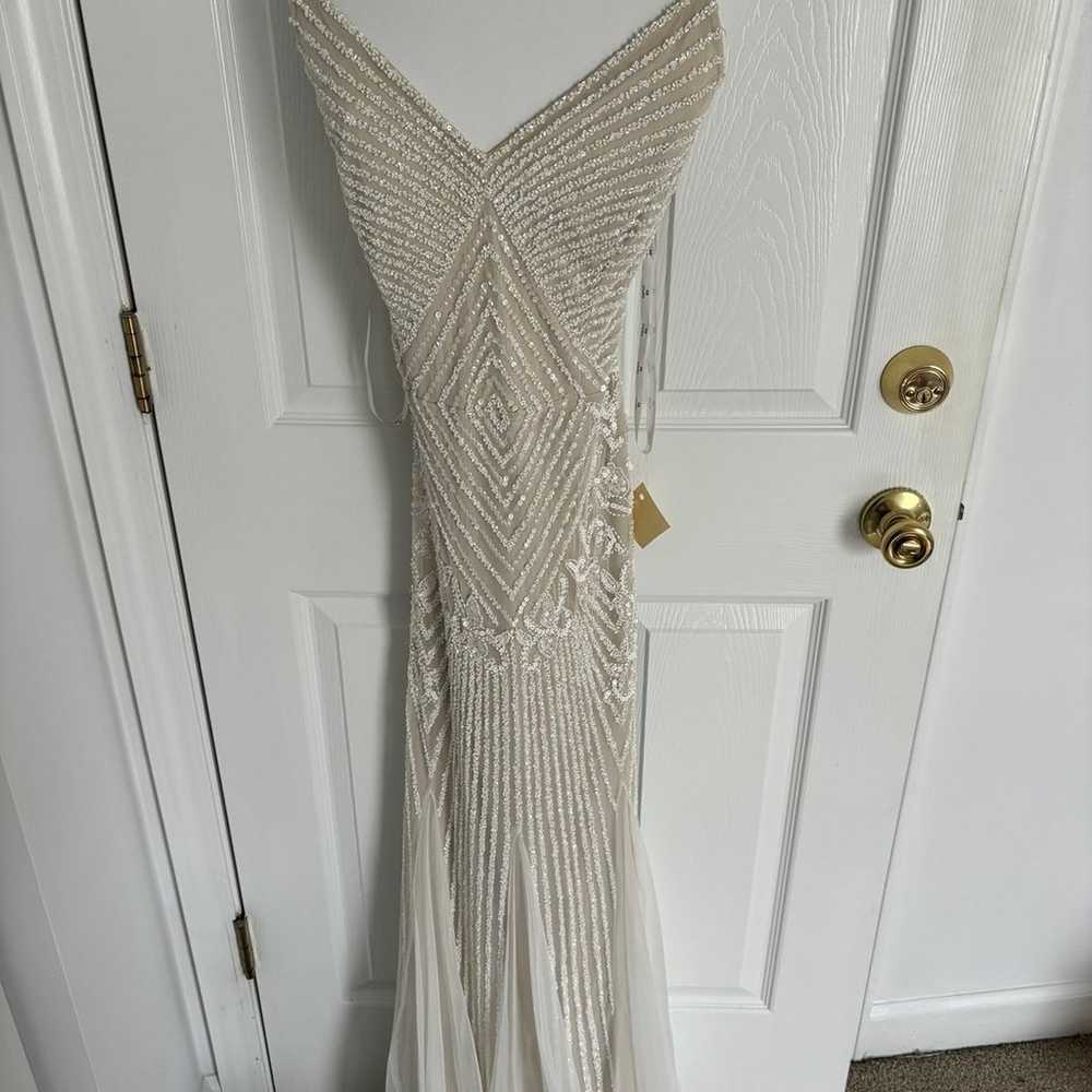 DB Studio Beaded Sheath V-neck Dress w/ Godets - … - image 1