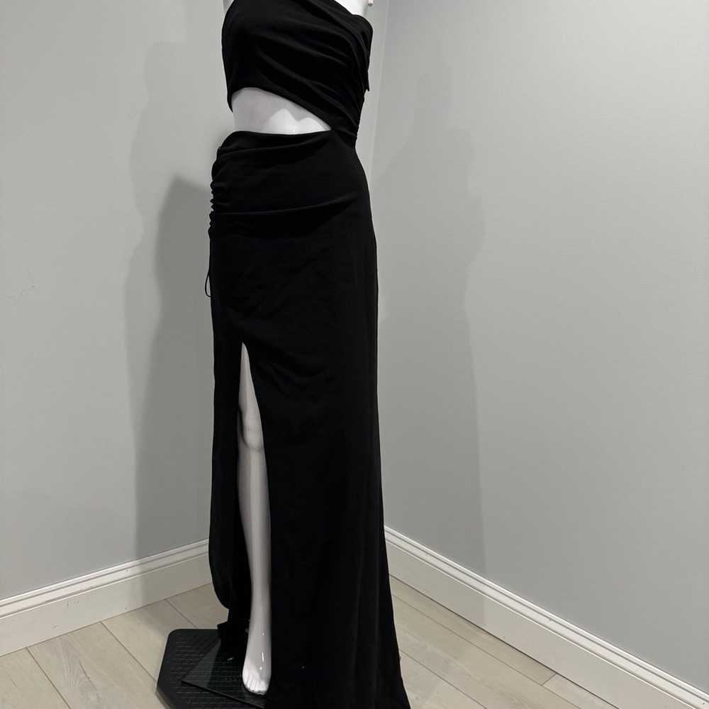 $695 Cinq à Sept Sandra Cutout One Shoulder Gown … - image 8