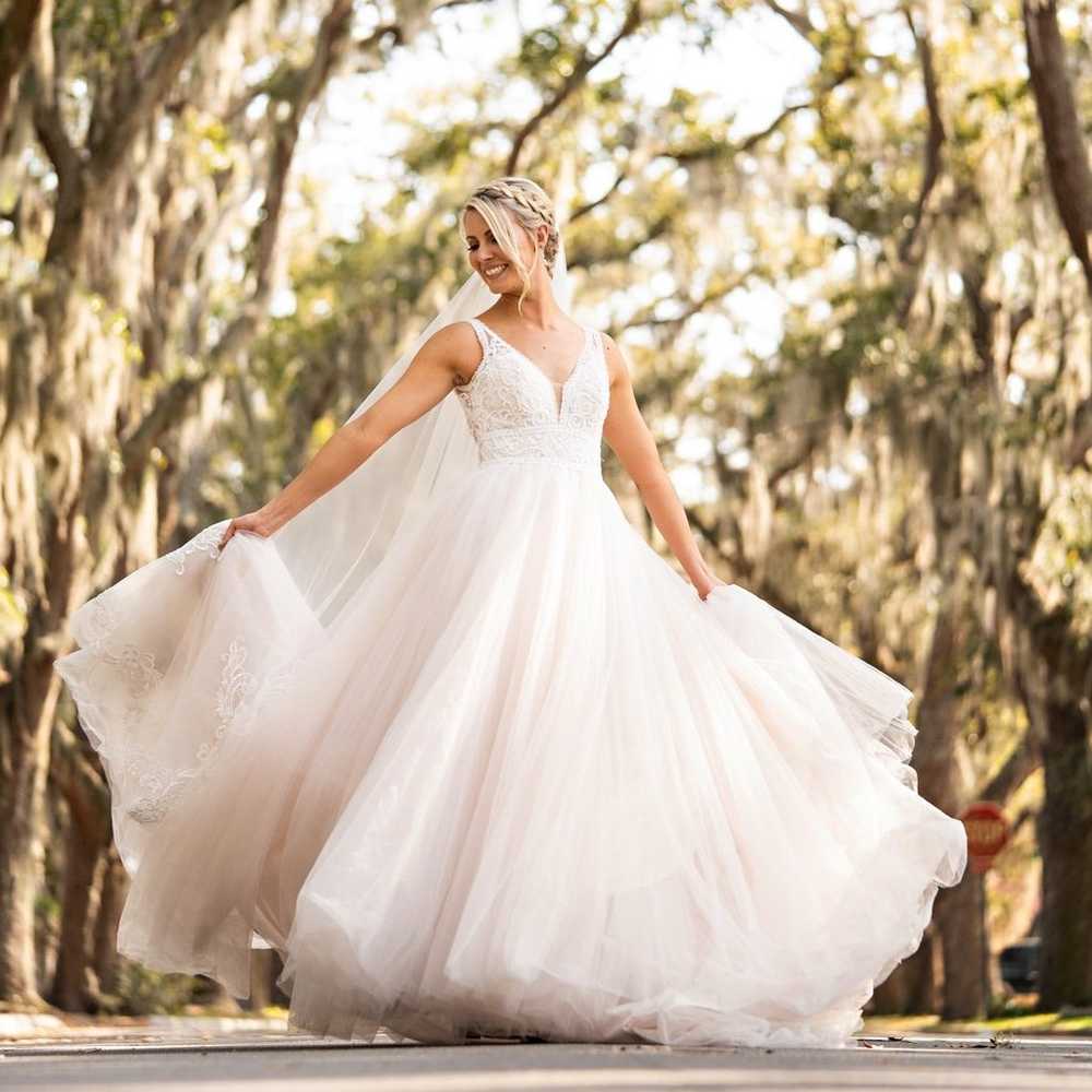 Allure Bridal Wedding Gown - image 1