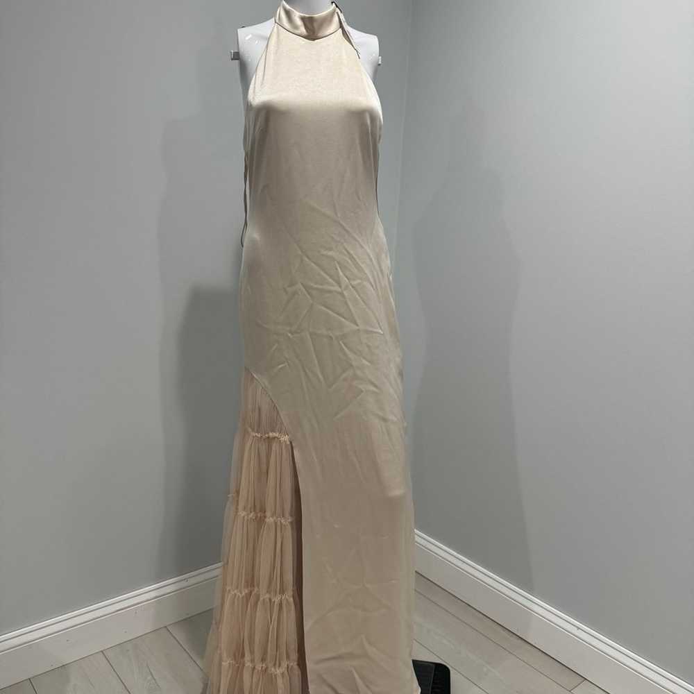 $695 Alice + Olivia Ryn Tulle-Panel Satin Gown si… - image 6