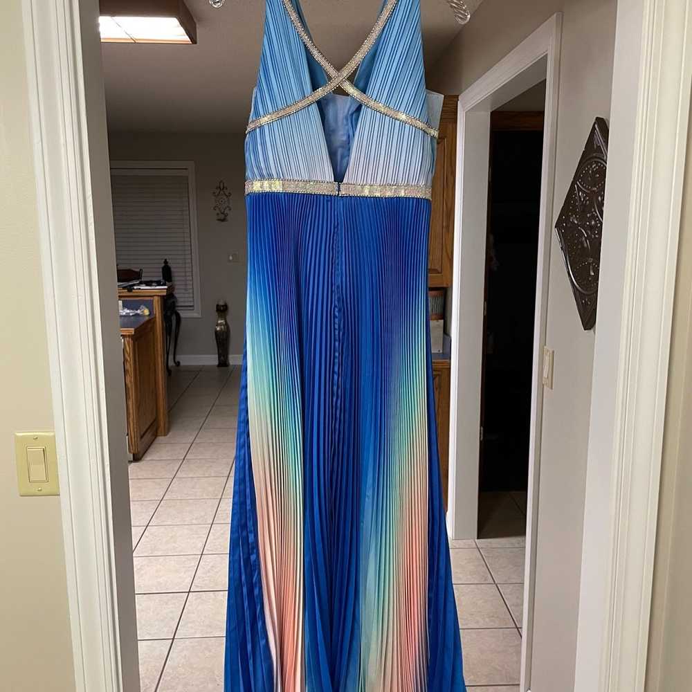 Mac Duggal Prom Dress - image 7