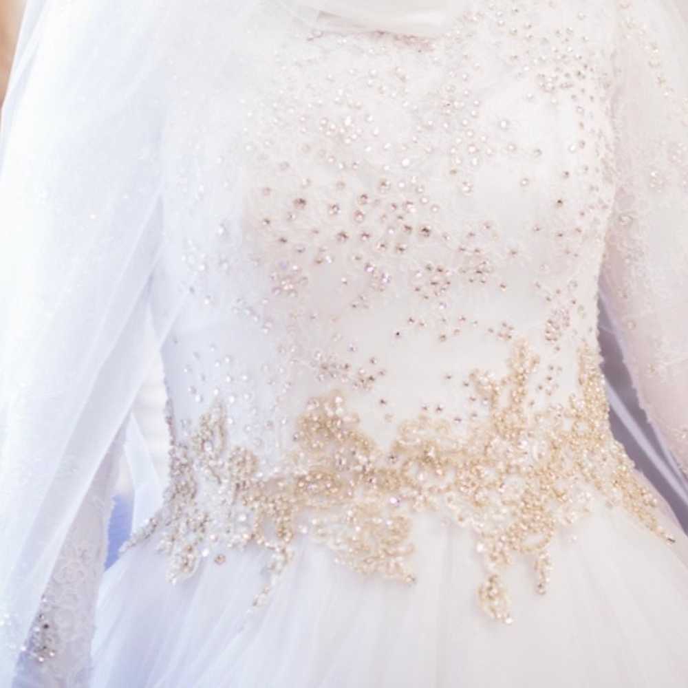 Wedding Dress with veil - image 2