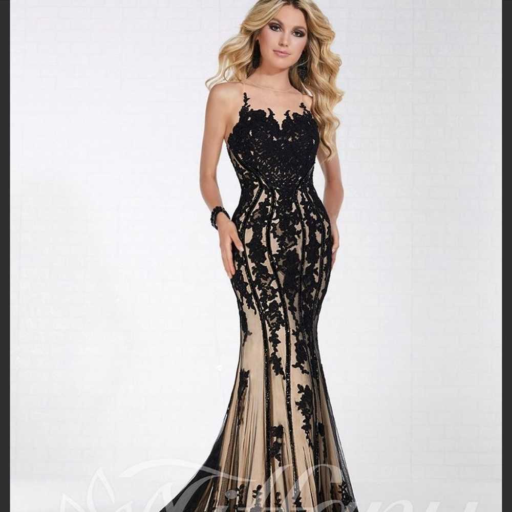 Tiffany size 4 prom dress - image 6