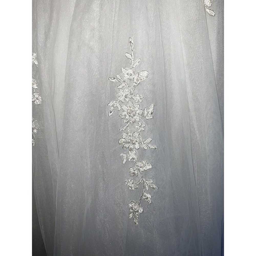 David’s Bridal Strapless Scalloped Lace Bodice We… - image 2