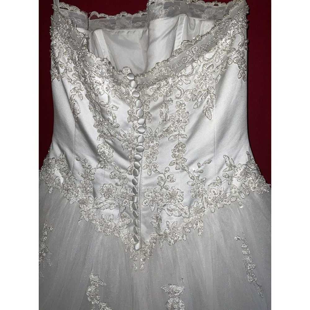 David’s Bridal Strapless Scalloped Lace Bodice We… - image 3