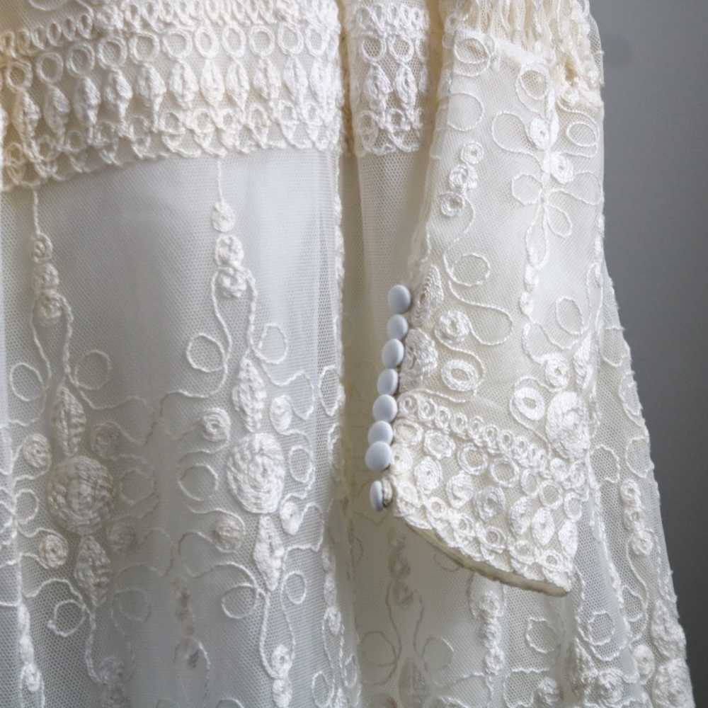 Vintage Boho Minimalist 1970s Embroidered Mutton … - image 12