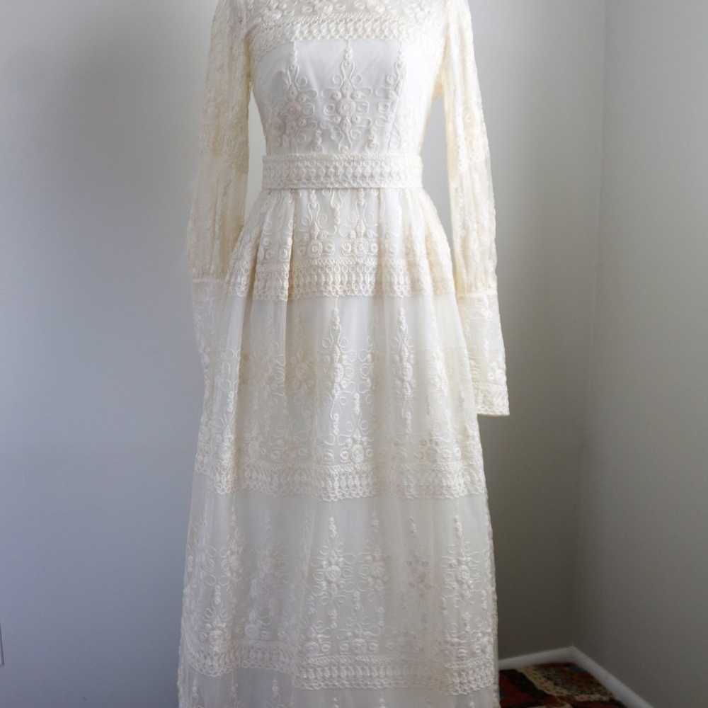 Vintage Boho Minimalist 1970s Embroidered Mutton … - image 5