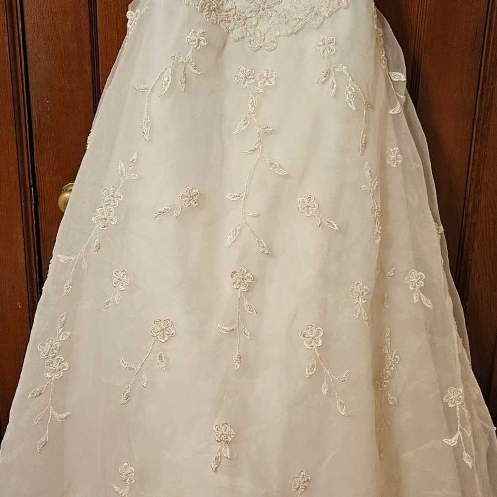 Wedding dress size 8 - image 2