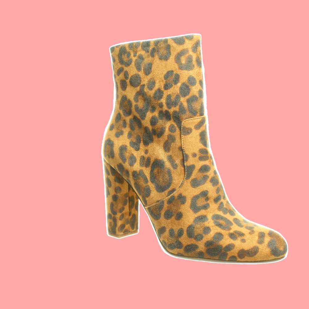 Steve Madden Luxurious Leopard Print Fashion Boot… - image 1