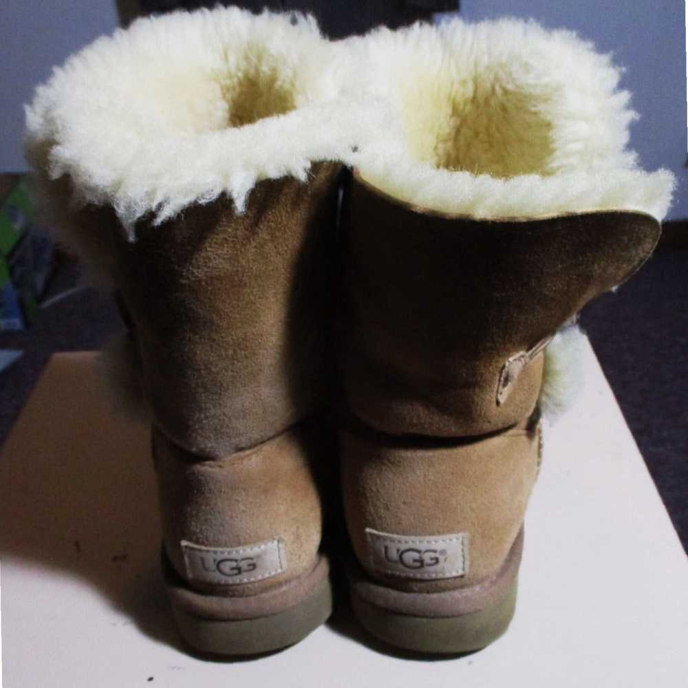 Ugg Luxurious Tan Leather Insulated Boots for Wom… - image 5