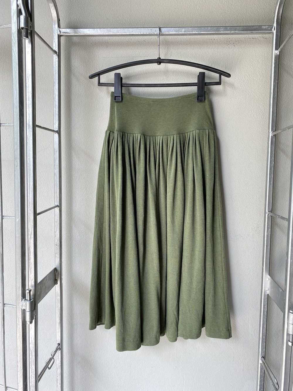 Norma Kamali NORMA KAMALI Olive Green Gathered Sk… - image 9