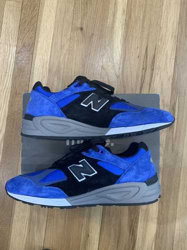 New Balance × Sportswear New Balance 990v2