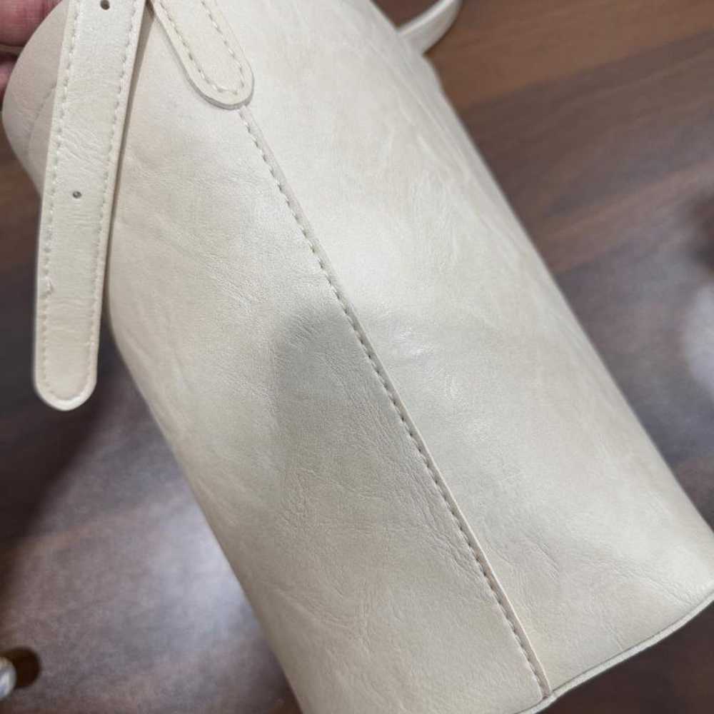 Cute white shoulder bag - image 3