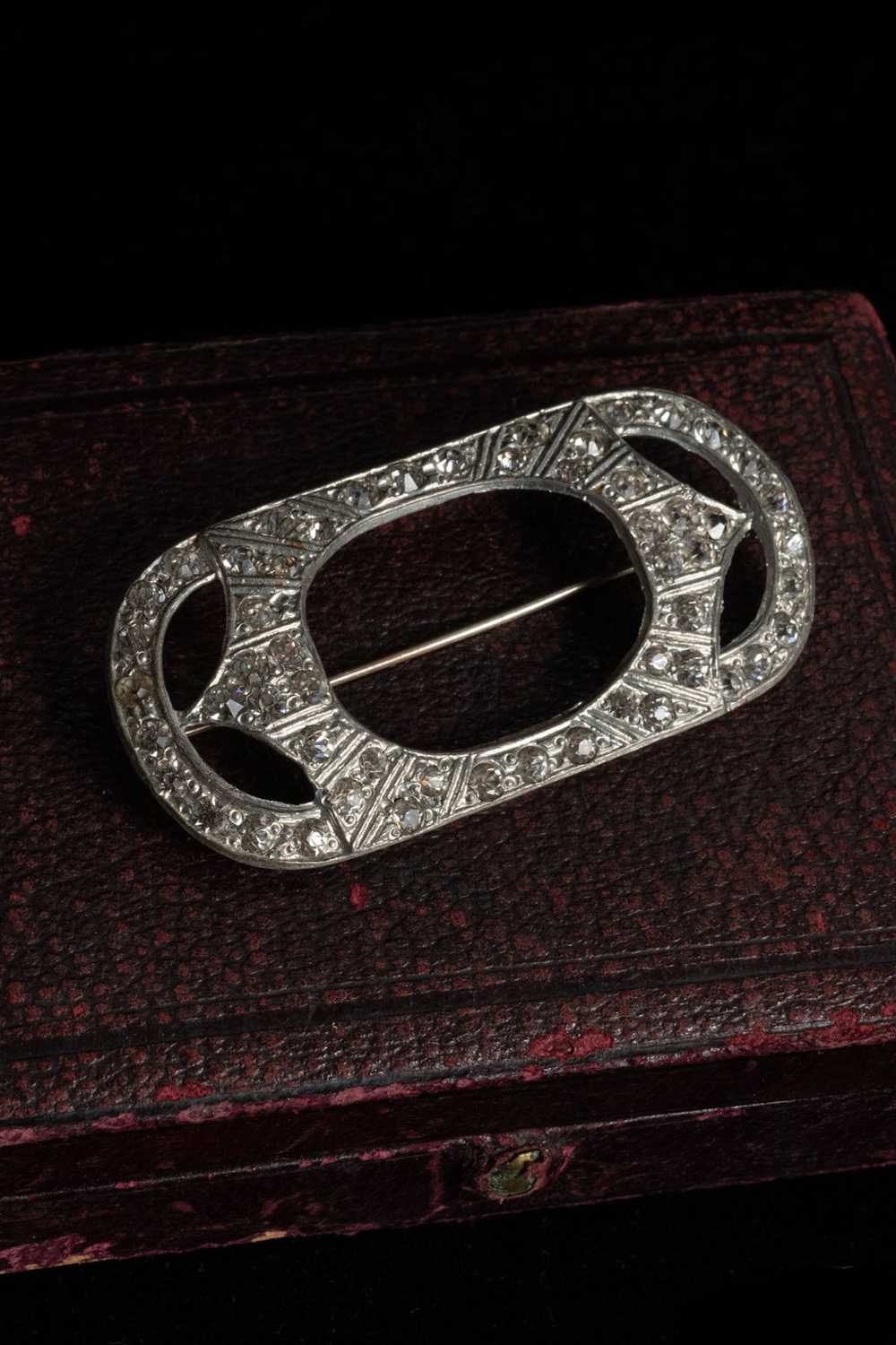 1930s Art Deco Diamanté Brooch - image 3