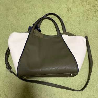 Olive green and white tote bag - image 1