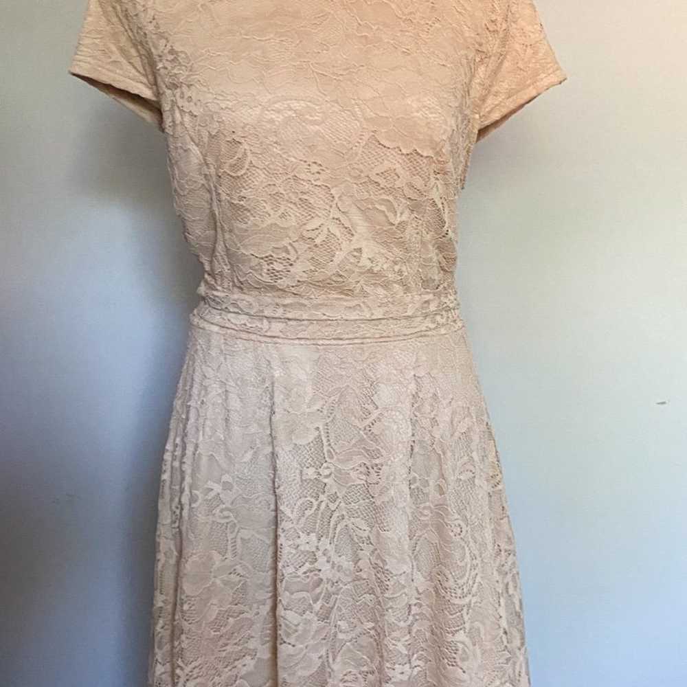 Beautiful beige lace midi dress - image 2