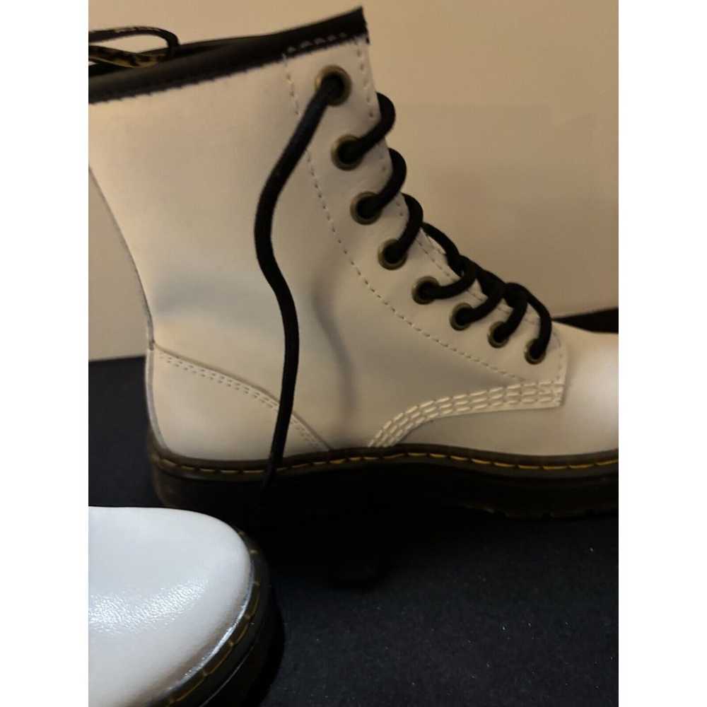 Dr Doc Martens Women’s Size 7 AirWair Zavala Whit… - image 11