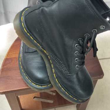 Black Leather Doc Martens Lace Ups Boots Dr. Mart… - image 1