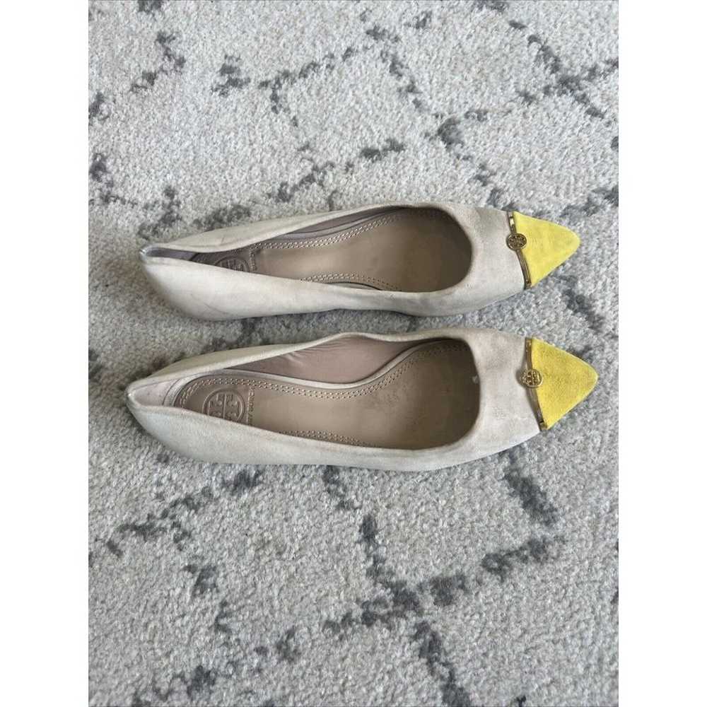 Tory Burch Tan and Yellow Color block Suede Flats… - image 2