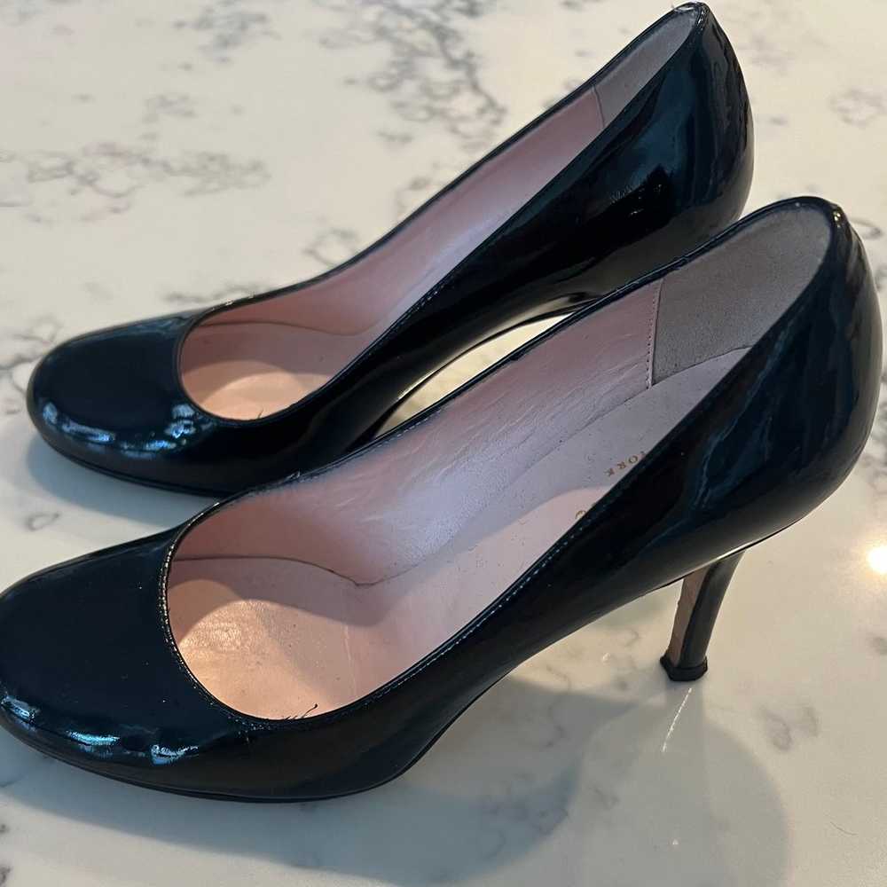 Kate Spade Patent Leather Pumps Glossy Black High… - image 1