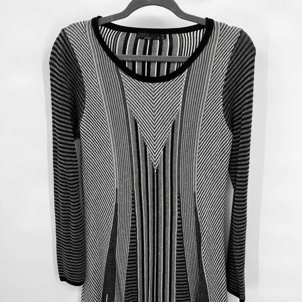 PrAna Whitley Black, Gray, & White Midi Length Sw… - image 4