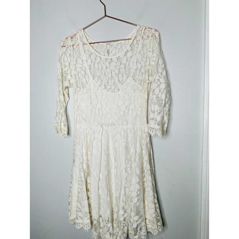 FREE PEOPLE Women's White Lace Fully Lined Adjust… - image 2