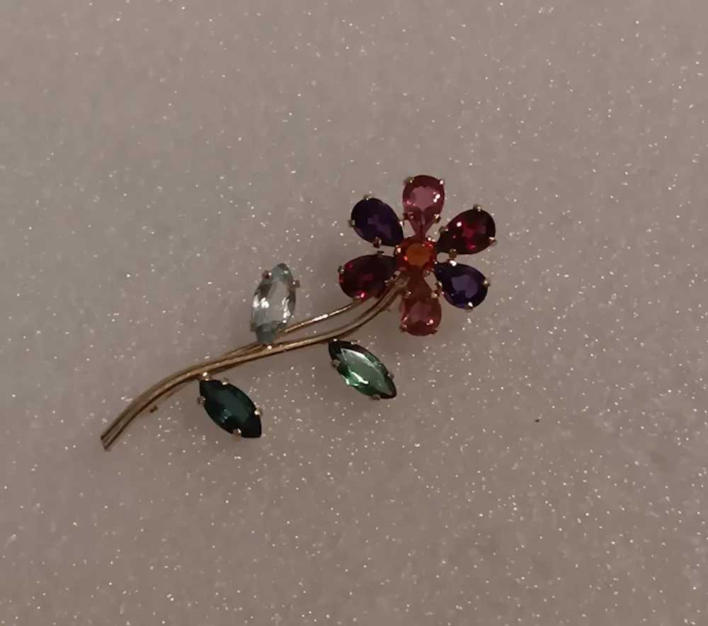 Vintage Multi Gem 18K Solid Gold Flower Pin Tourm… - image 9