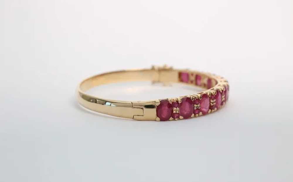 18k Yellow Gold Ruby Bangle, 6.75 inches - 22.0g - image 4