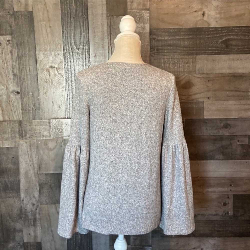 ZARA gray long bell sleeve top small fuzzy casual… - image 8