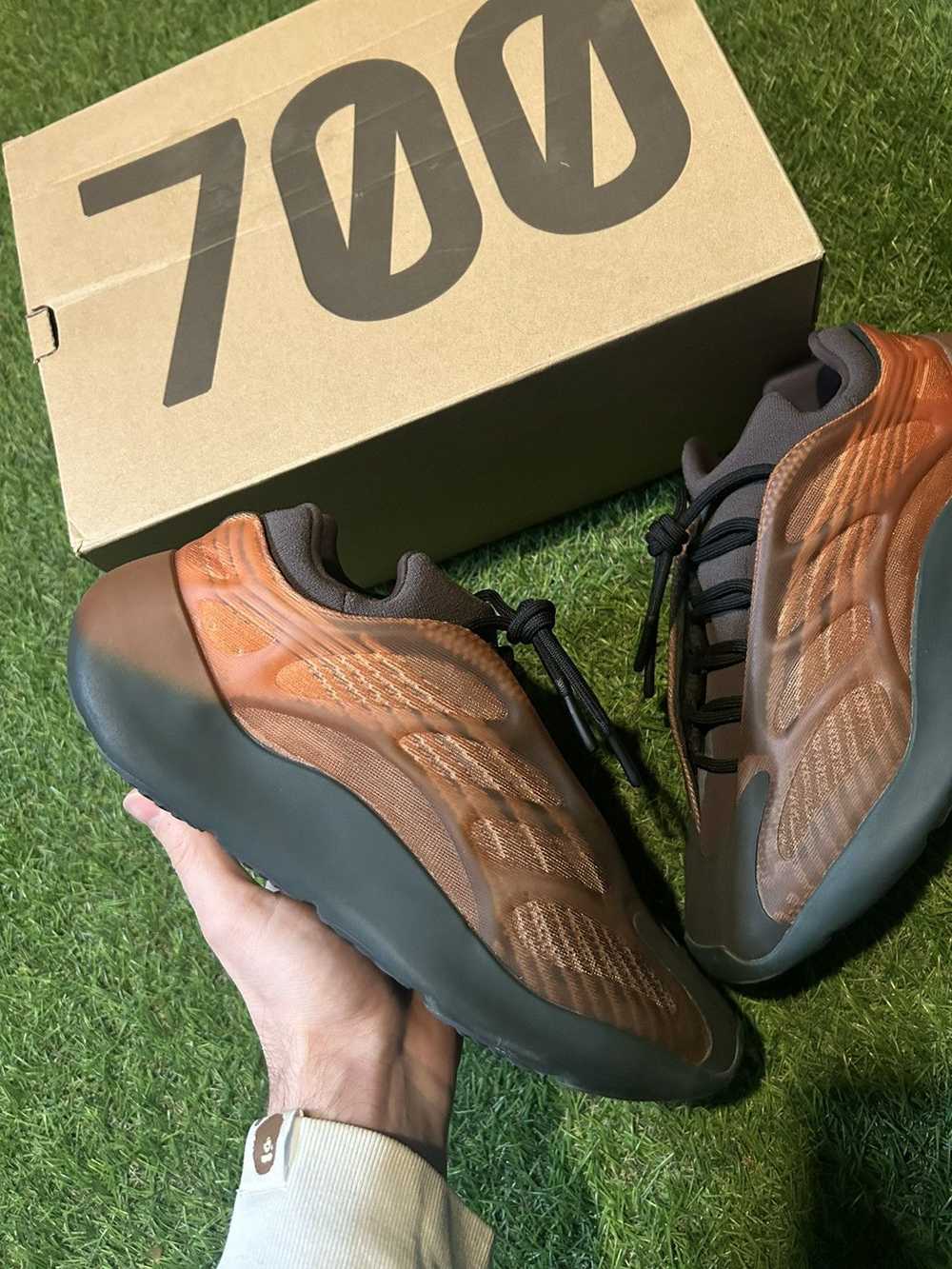 Adidas Adidas Yeezy 700 V3 Copper Fade - image 2