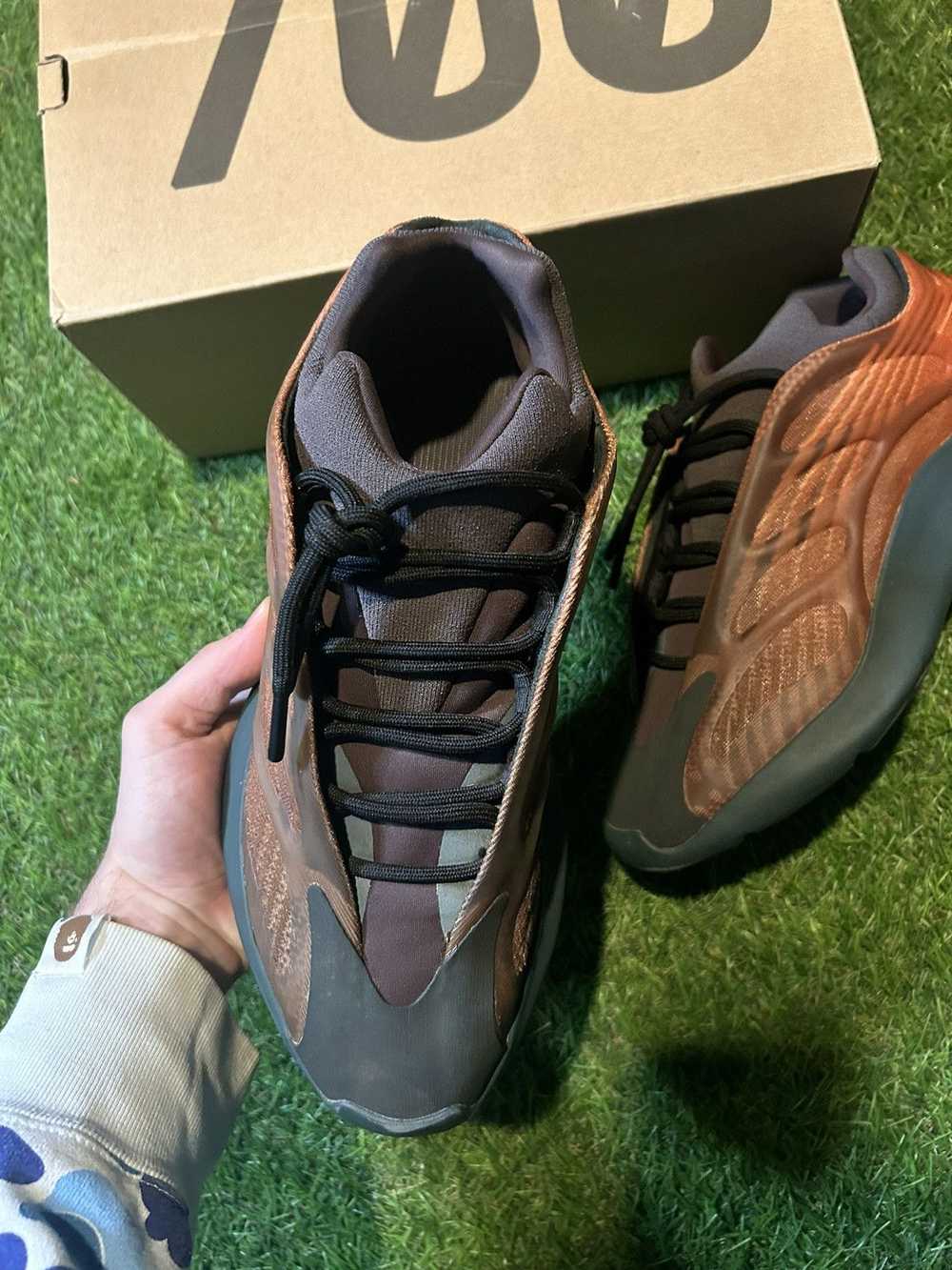 Adidas Adidas Yeezy 700 V3 Copper Fade - image 3