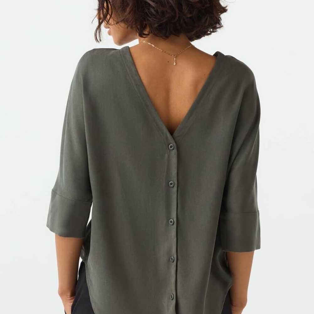 Vetta The Boyfriend V-Neck Tencel Button Up Rever… - image 2