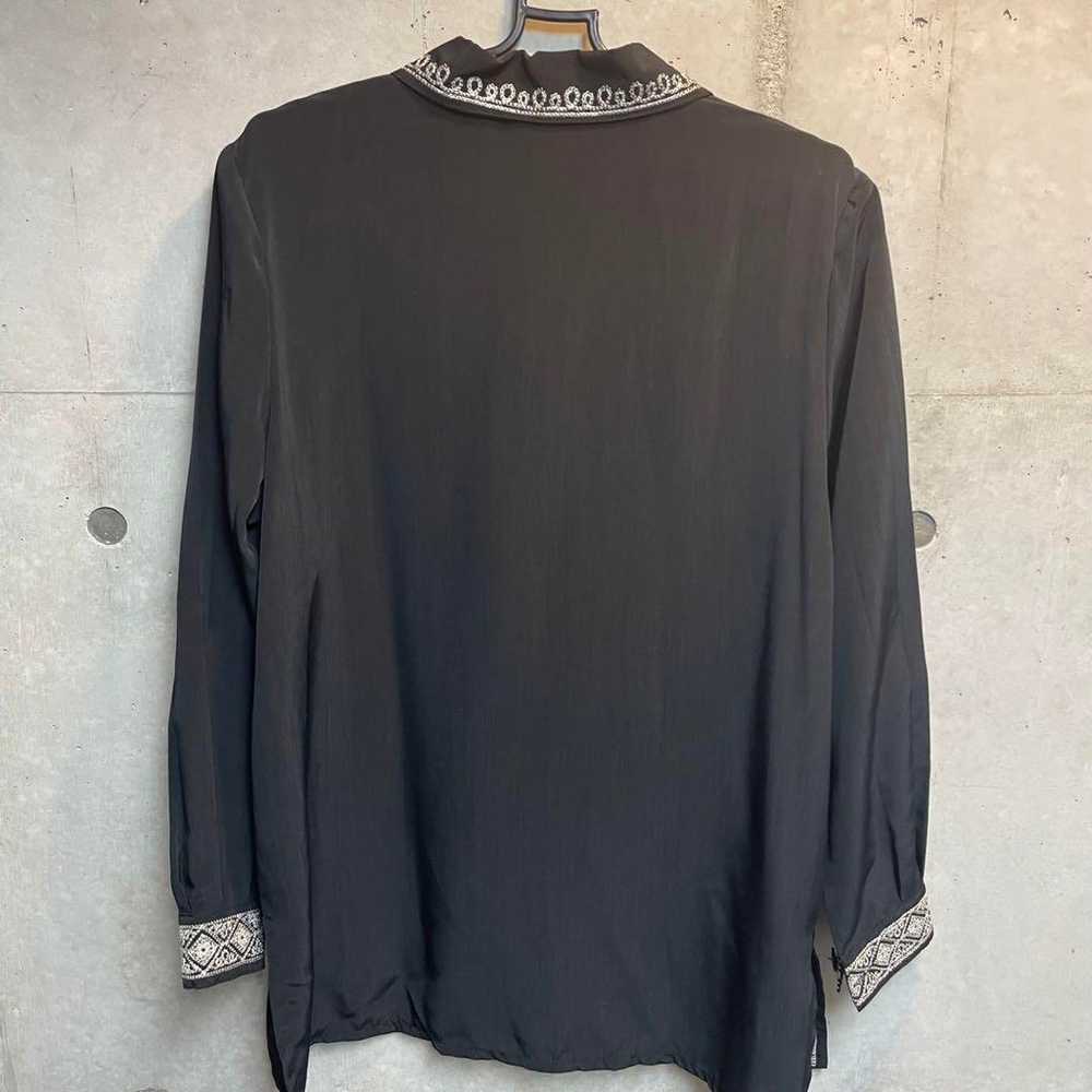 Embroidered black long-sleeve Tyrolean shirt - image 4