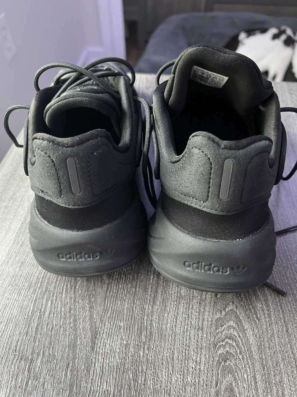 Adidas Adidas Ozelia Triple Black - image 4