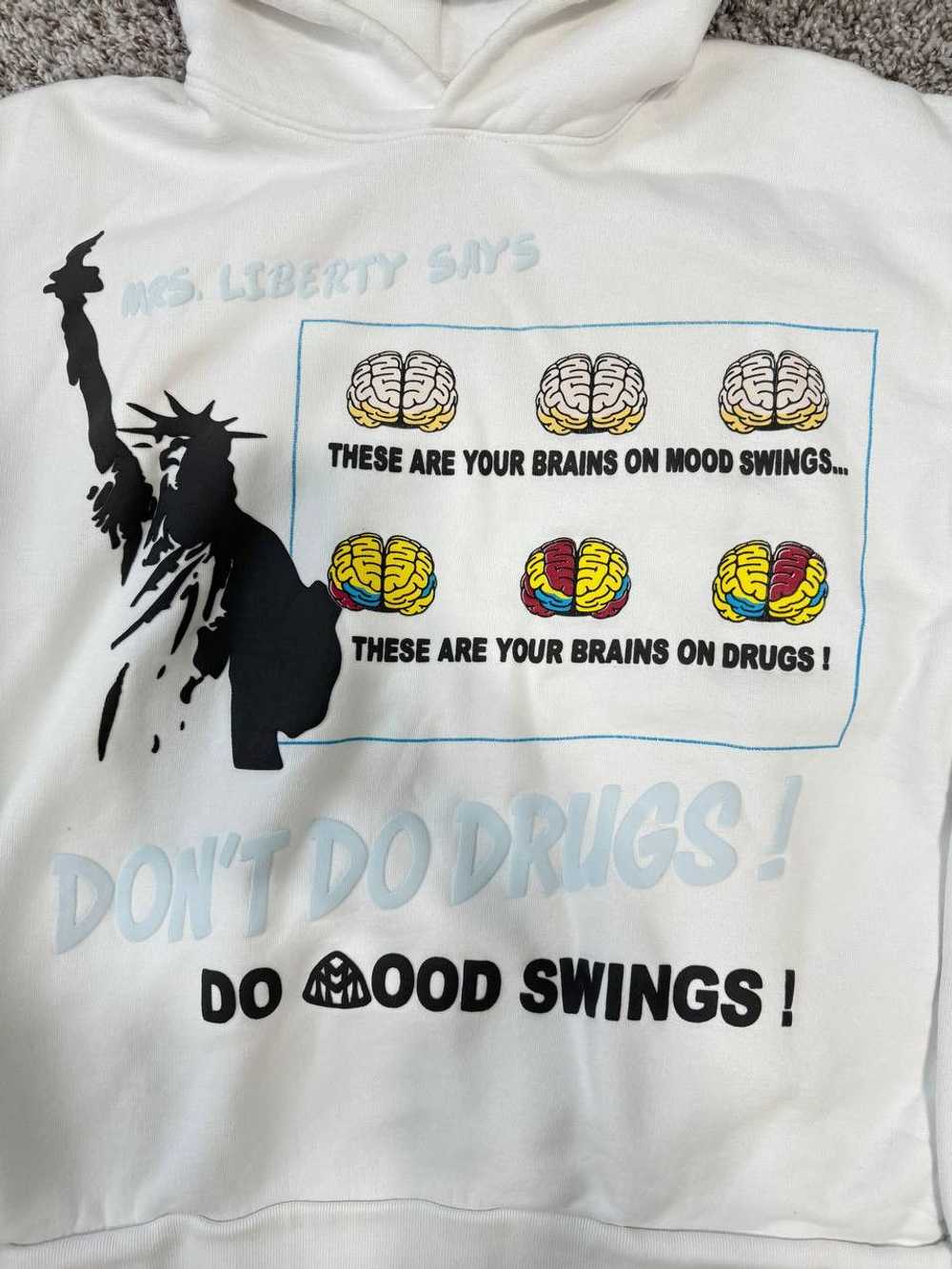 Streetwear Mood Swings Don’t Do Drugs White Hoodie - image 2