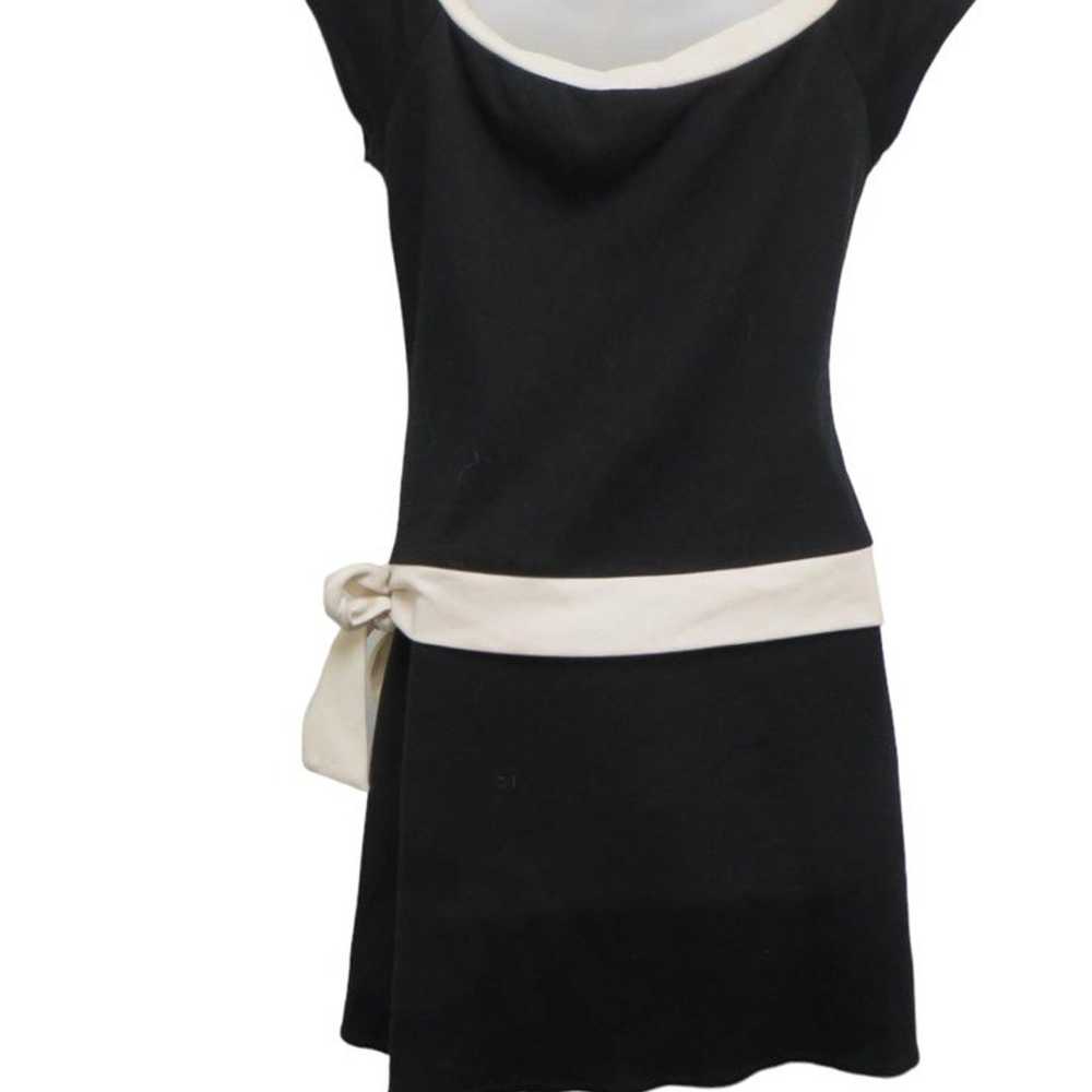 City Triangle black dress with white tie - image 2