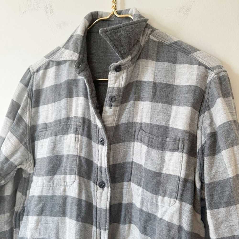 Faherty Belmar Reversible Flannel Gray Buffalo Pl… - image 5