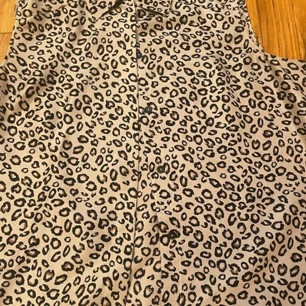 Theory Cheetah Sleeveless Top Size Large - image 2