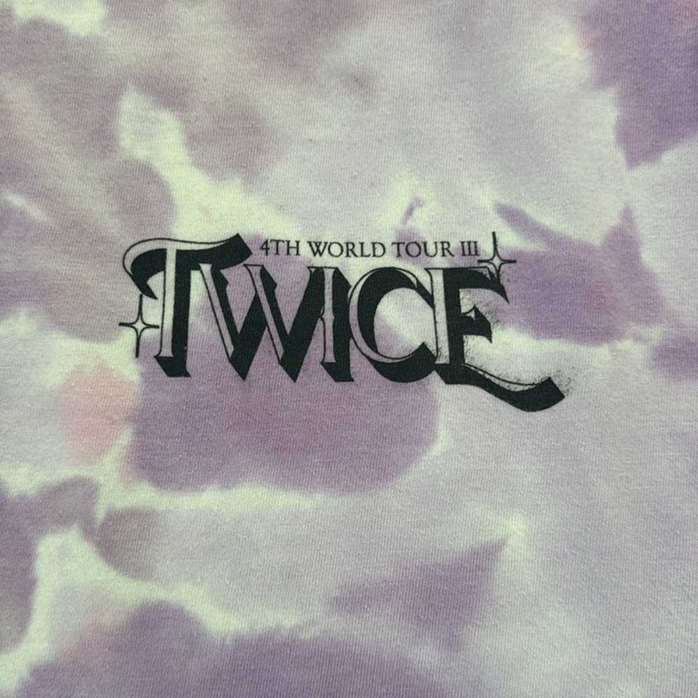 Twice 4th world tour merch Tshirt size M - image 2