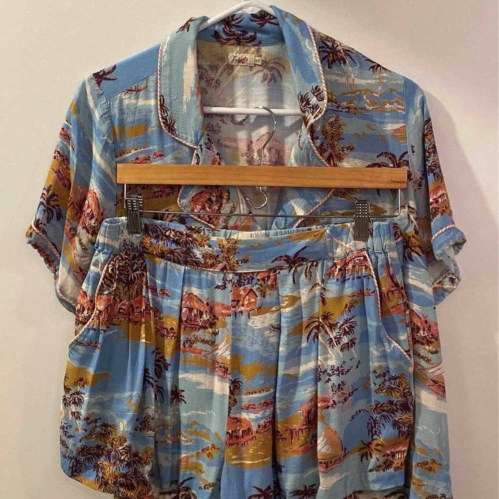 Faherty leisure hawaiian set - image 4