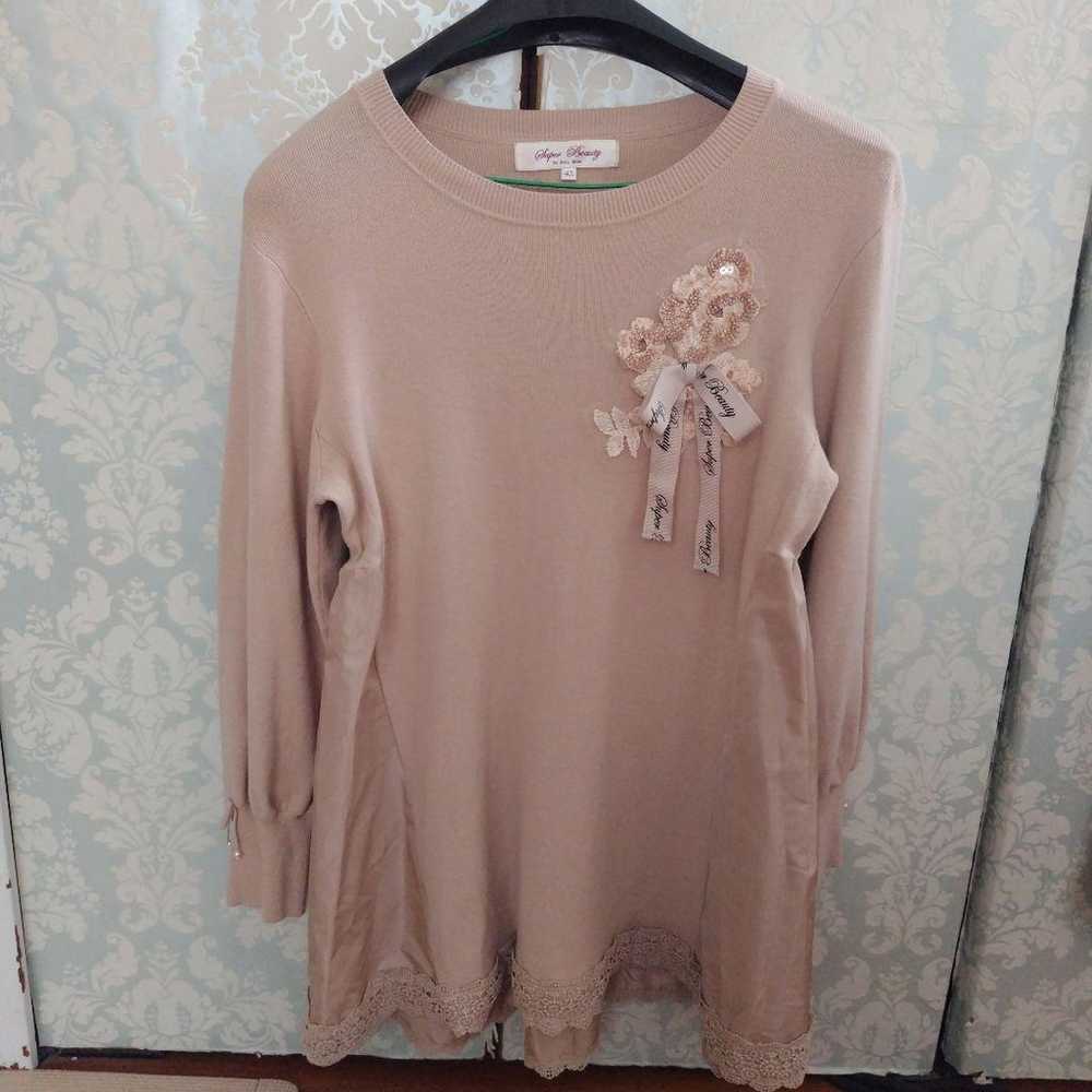 Super Beauty Beige Long Sleeve Tunic with Flower … - image 1