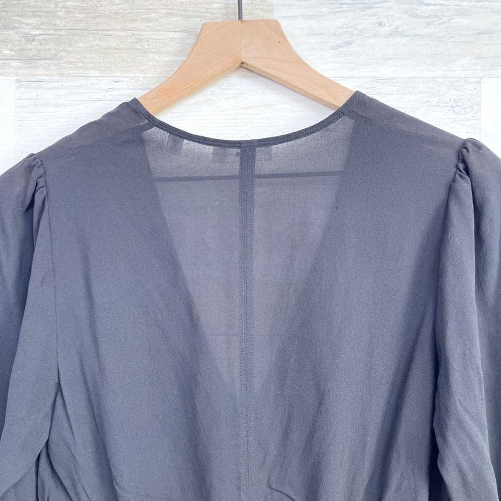 A.L.C. 100% Silk Crepe Tulip Hem Peplum Blouse Bl… - image 5