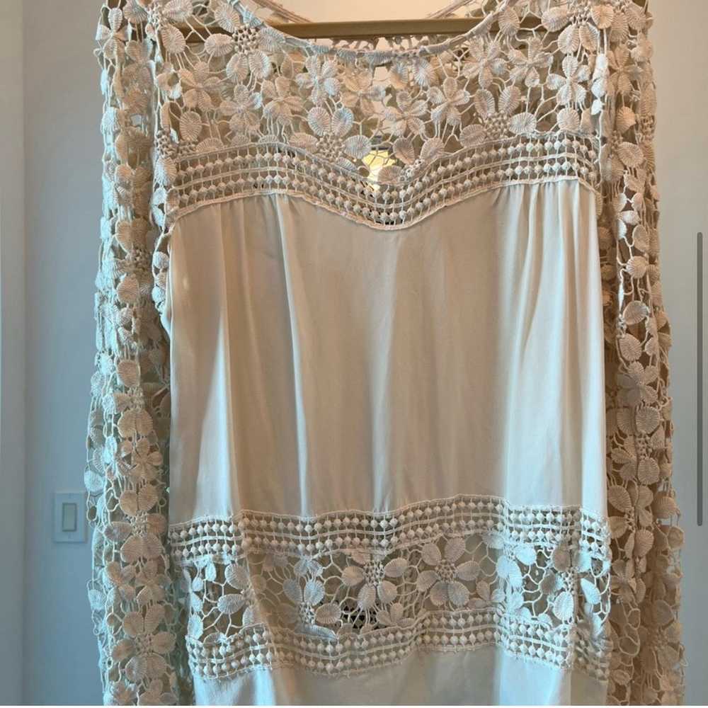 ✨NEW ALEXIS Zuzana Silk Crochet Top Sz Small - image 5