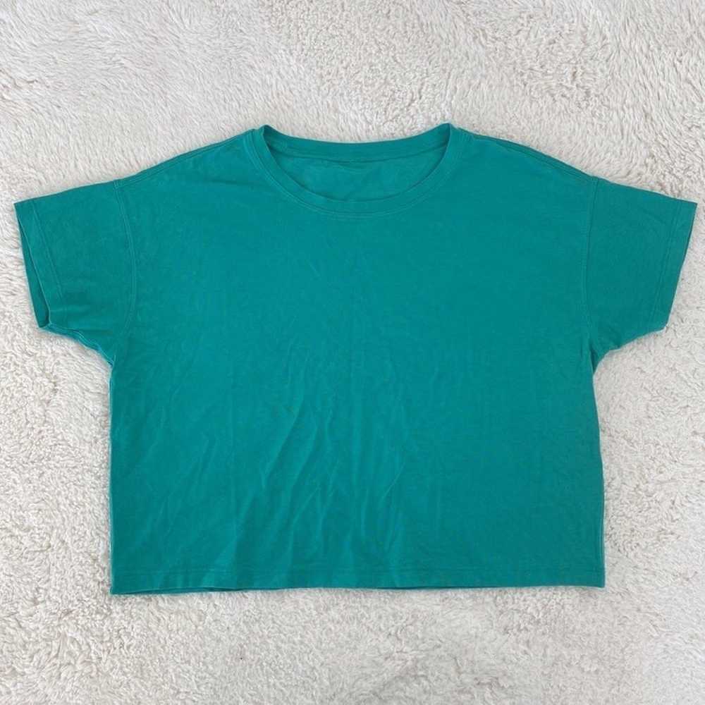 ❤️ Lululemon Cates Tee Size 4 Maldives Green NWOT - image 1