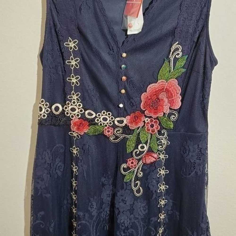 NEW V Christina floral embroidered lace tunic med - image 2